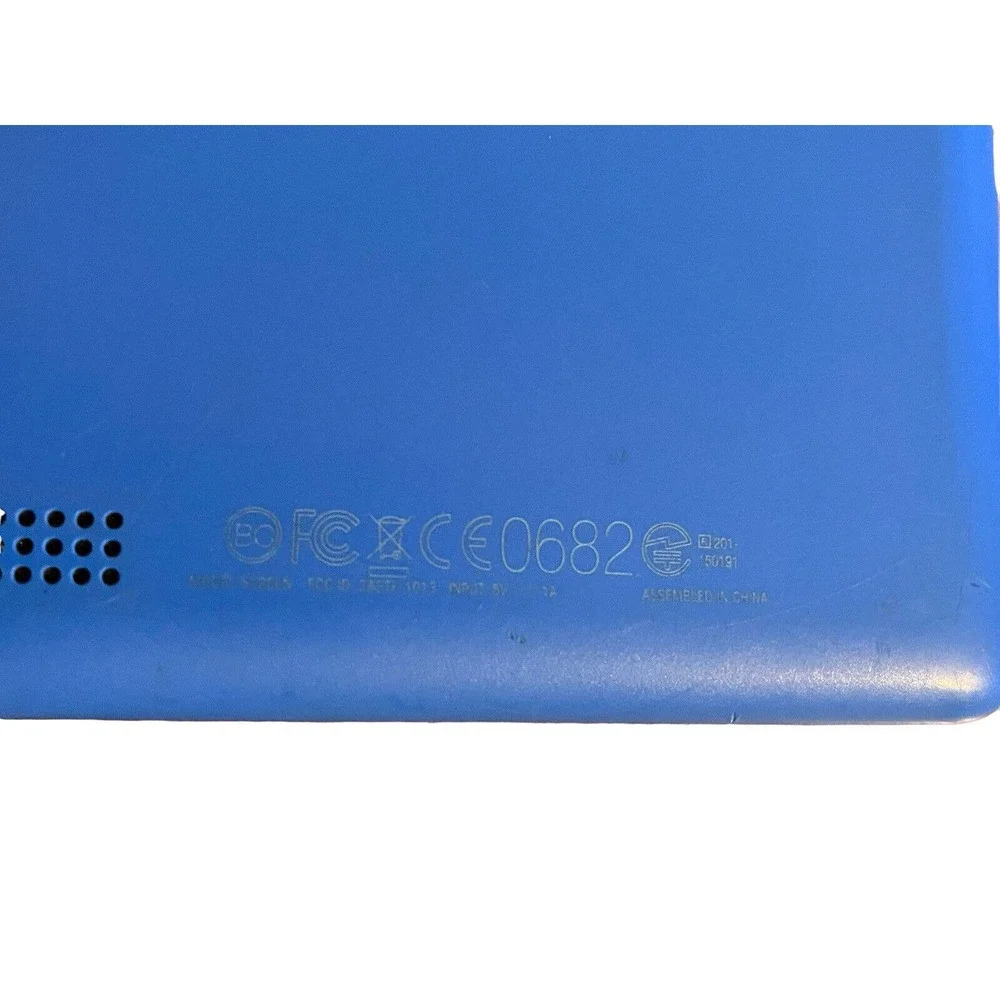 (2) Amazon Fire 7 (SV98LN) Blue & C9R6QM Amazon Fire Broken Screens EUC